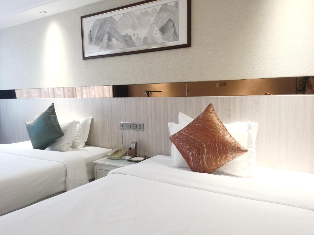 Paco Hotel Tianhe Coach Terminal Metro Satation Guangzhou-Free Shuttle Bus For Canton Fair Екстер'єр фото