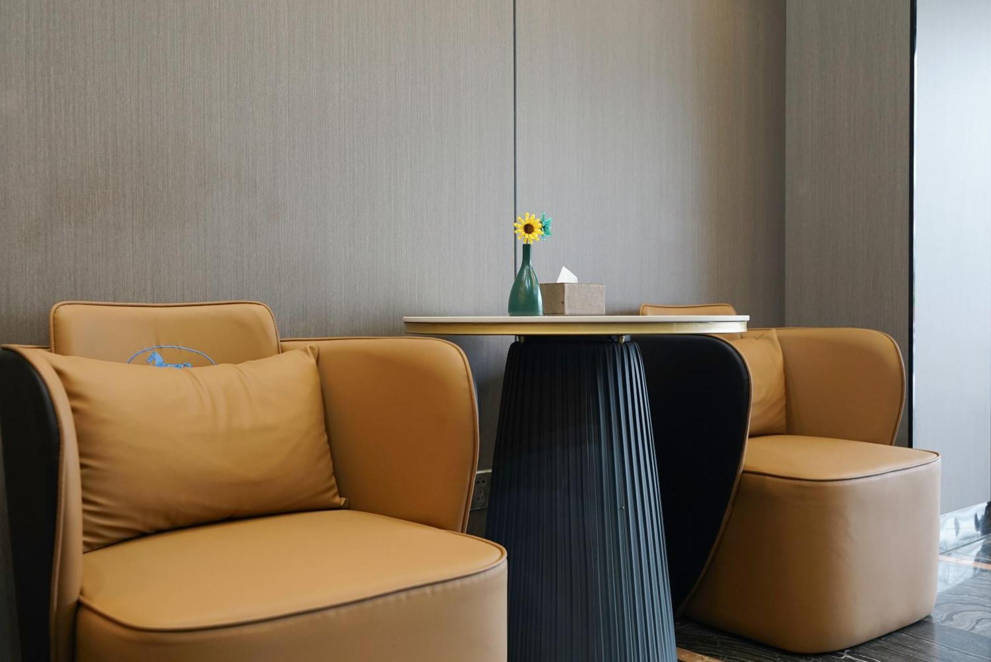 Paco Hotel Tianhe Coach Terminal Metro Satation Guangzhou-Free Shuttle Bus For Canton Fair Екстер'єр фото
