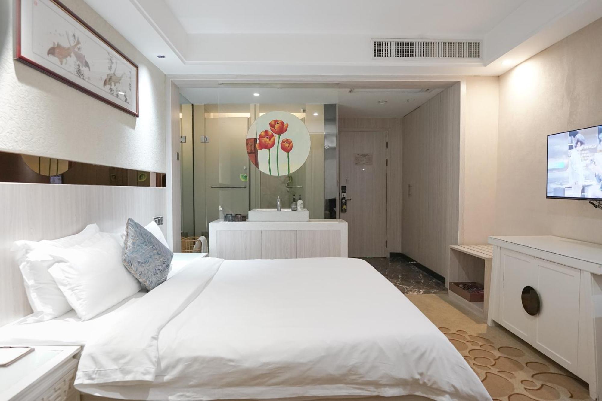 Paco Hotel Tianhe Coach Terminal Metro Satation Guangzhou-Free Shuttle Bus For Canton Fair Екстер'єр фото